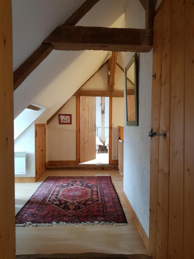 Chateau De Salvert - 4 Gites - 32 Personnes Neuille Exterior photo